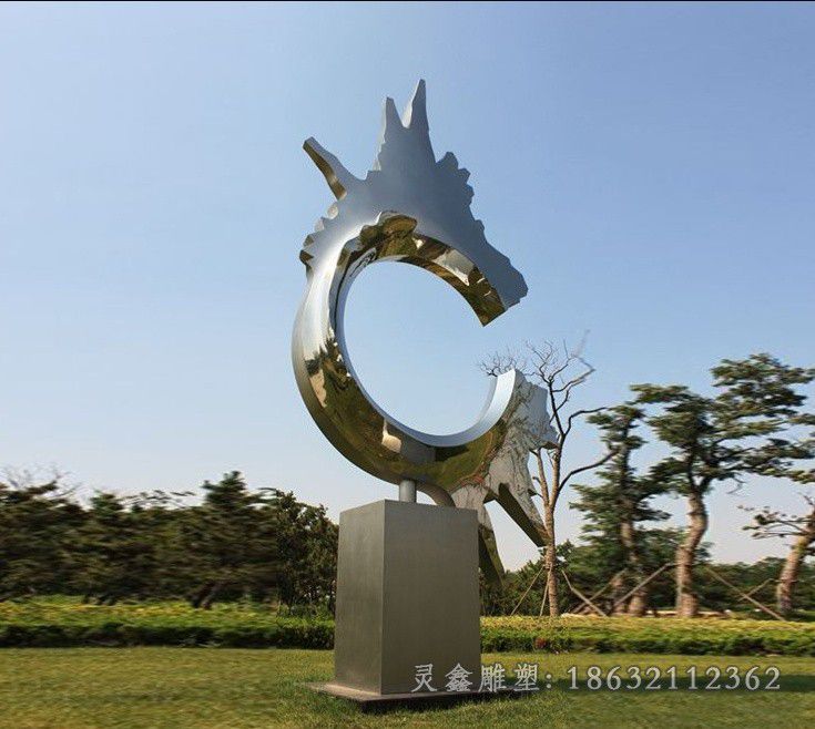 不锈钢小区异形圆环雕塑