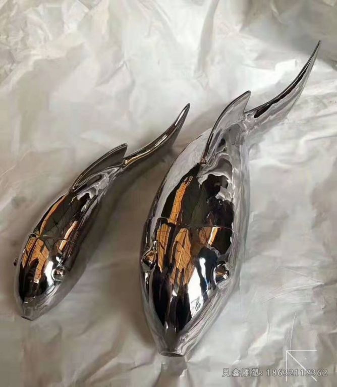 镜面鱼动物不锈钢雕塑