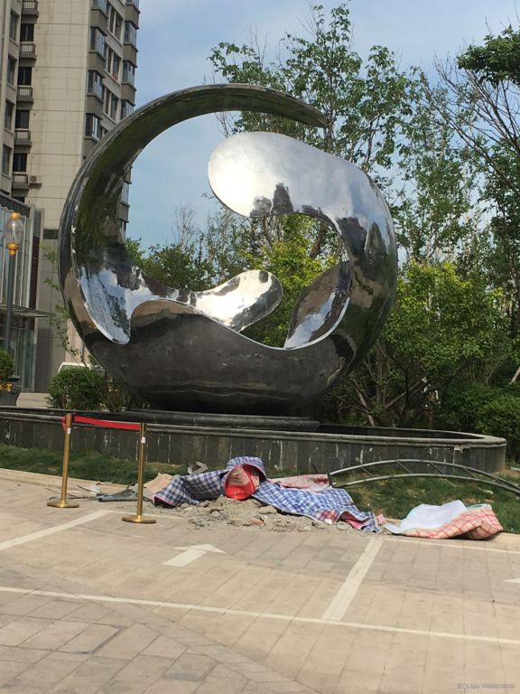 抽象镜面圆环不锈钢雕塑