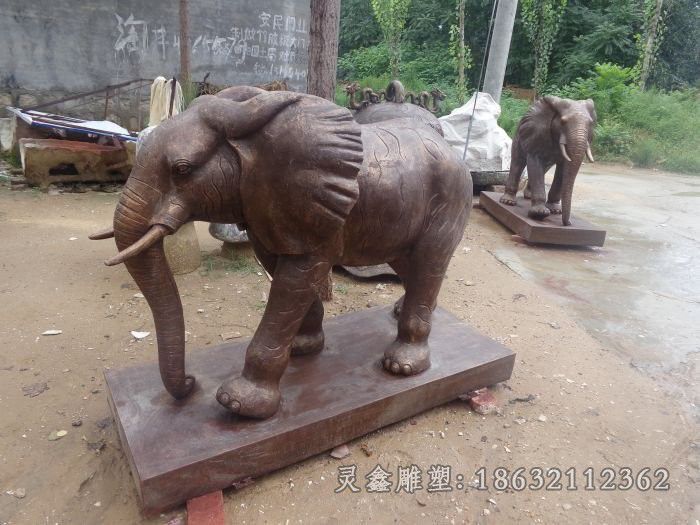 大象动物景观广场铜雕