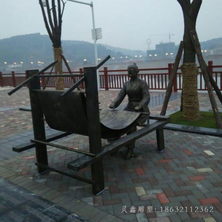 织布人物小区景观铜雕