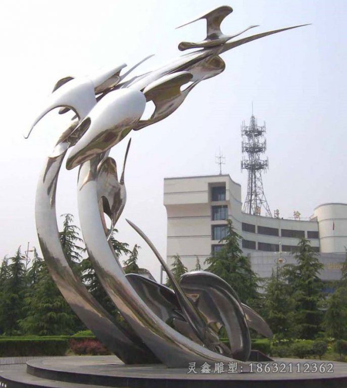 不锈钢商场镜面标志雕塑