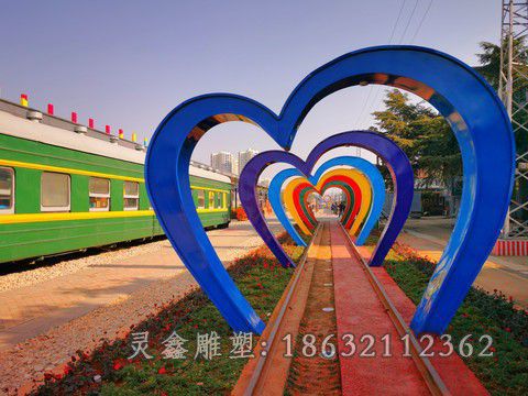 不锈钢彩虹爱心景观雕塑