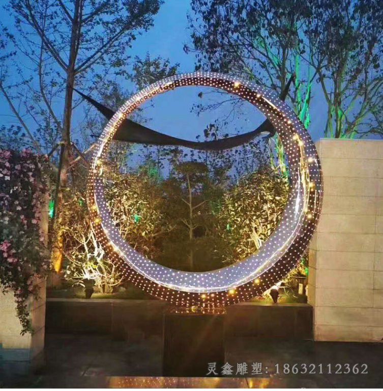 发光月亮庭院不锈钢雕塑