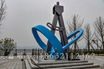 彩绘圆规不锈钢标志雕塑