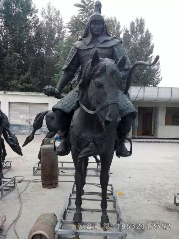 古代将军骑马小区铜雕