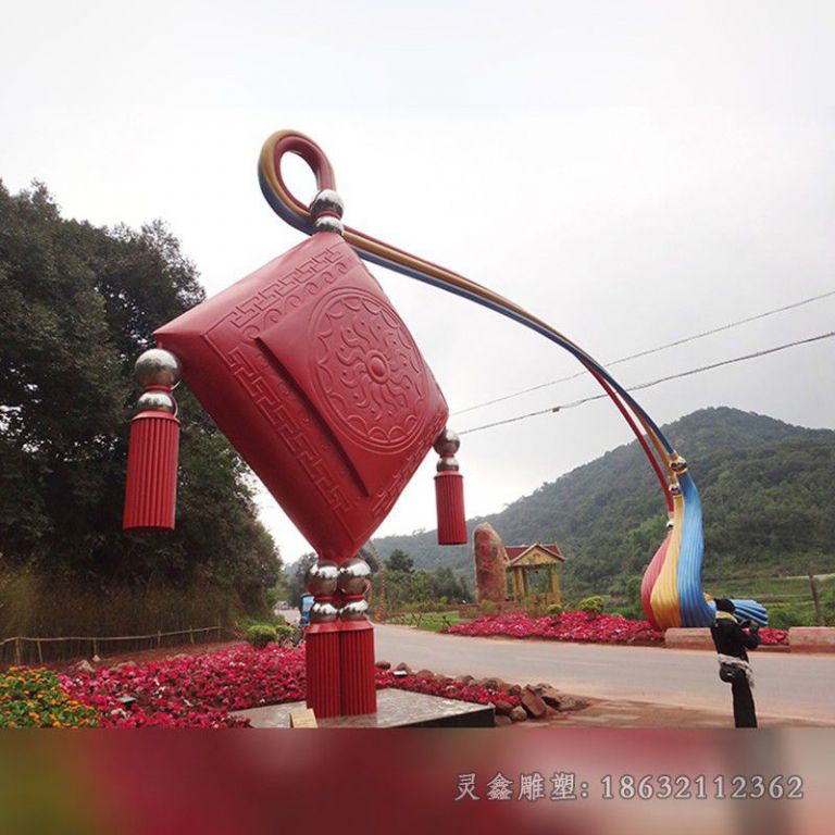 不锈钢彩绘大门广场雕塑