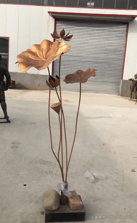 古铜色荷花广场标志铜雕
