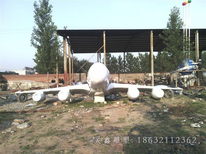 不锈钢飞机模型街边雕塑
