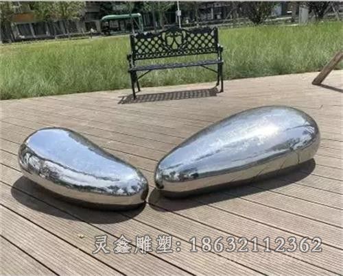 不锈钢鹅卵石镜面广场雕塑