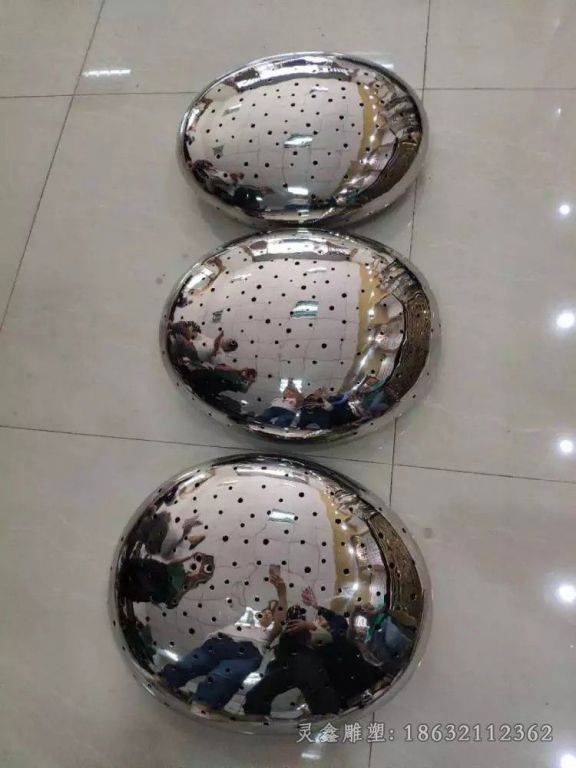 不锈钢鹅卵石镜面小区雕塑