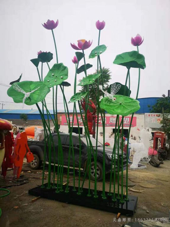 不锈钢户外荷花彩绘雕塑