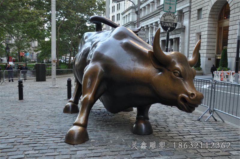 华尔街牛动物别墅铜雕