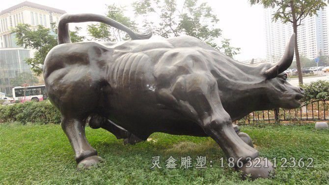 华尔街牛景观广场铜雕