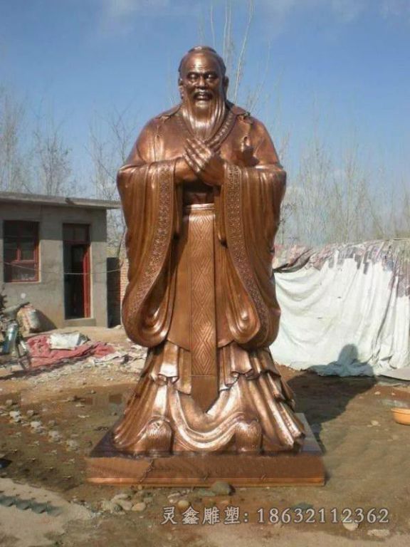 教育家孔子街边标志铜雕