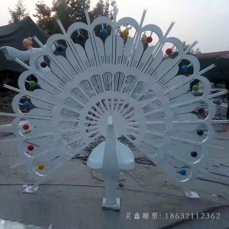 镜面孔雀不锈钢雕塑