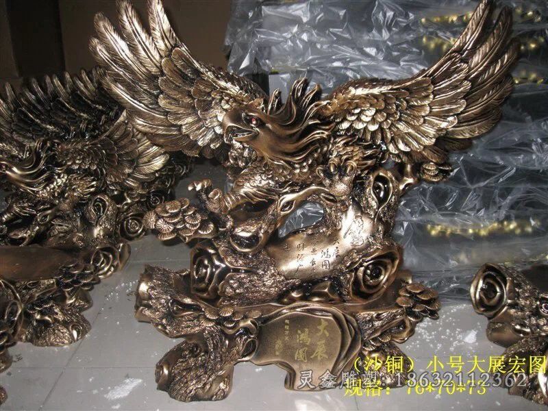 展翅老鹰校园景观铜雕
