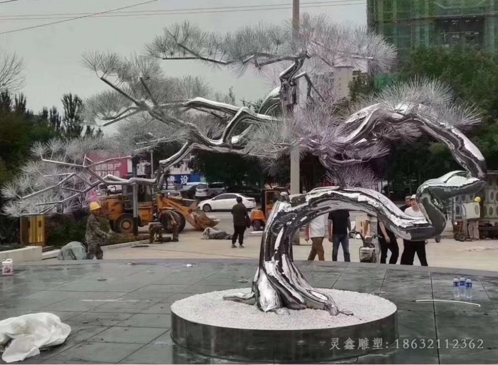 不锈钢镜面树标志雕塑