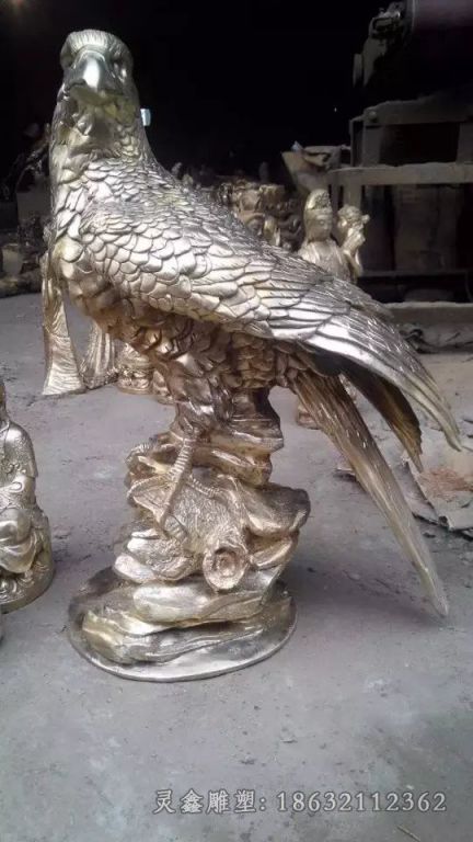 老鹰动物景观铜雕