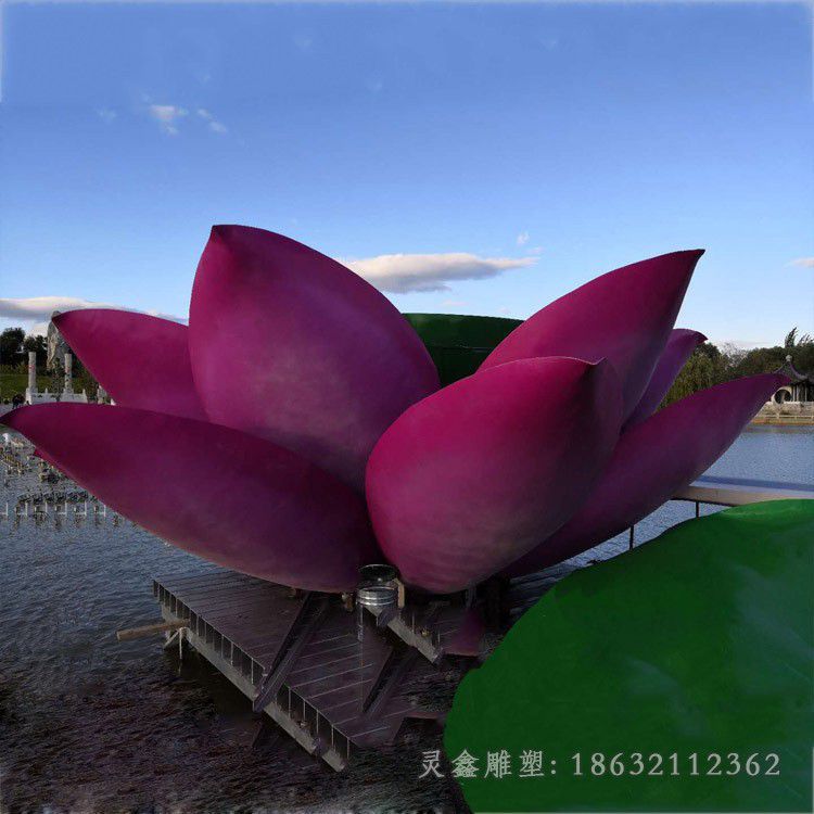彩绘不锈钢荷花小区雕塑