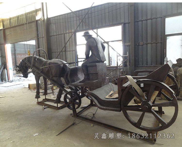 古代马车校园抽象铜雕