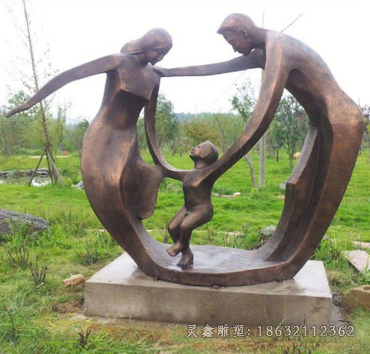 一家三口抽象人物铜雕