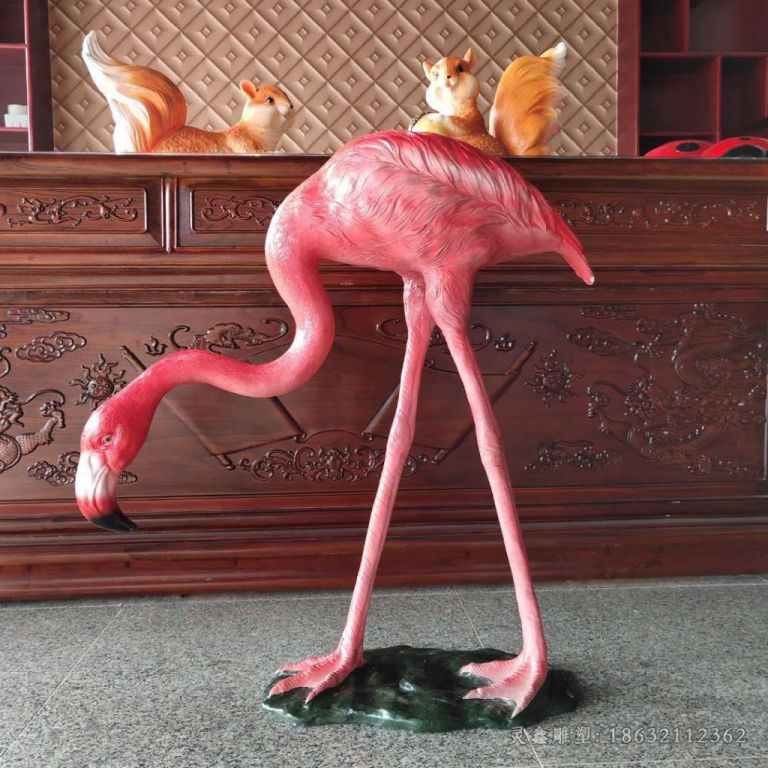 红色火烈鸟别墅不锈钢雕塑