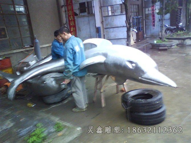 镜面不锈钢海豚景观雕塑