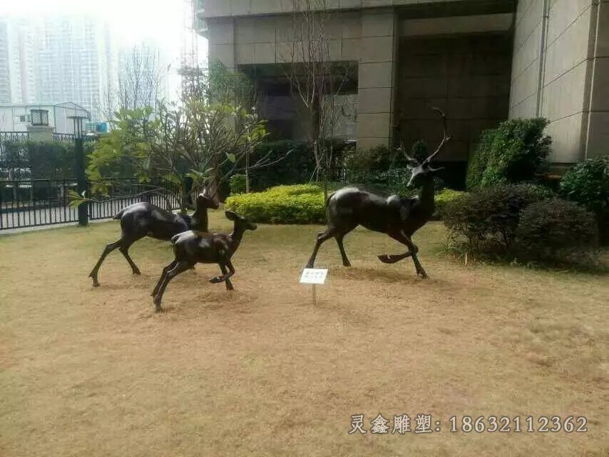 母子鹿动物标志铜雕