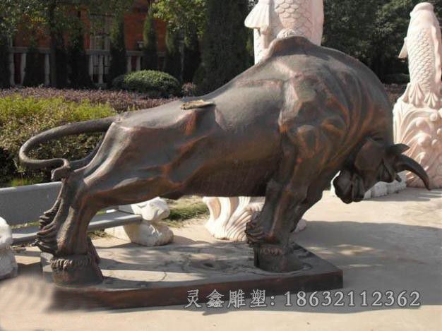 开荒牛公园标志铜雕
