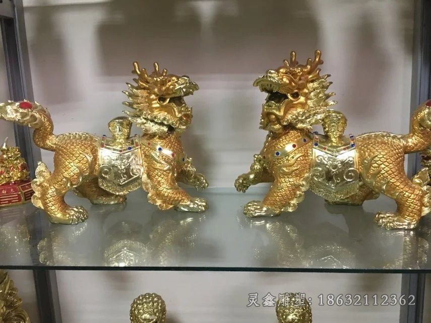 金色麒麟户外动物铜雕