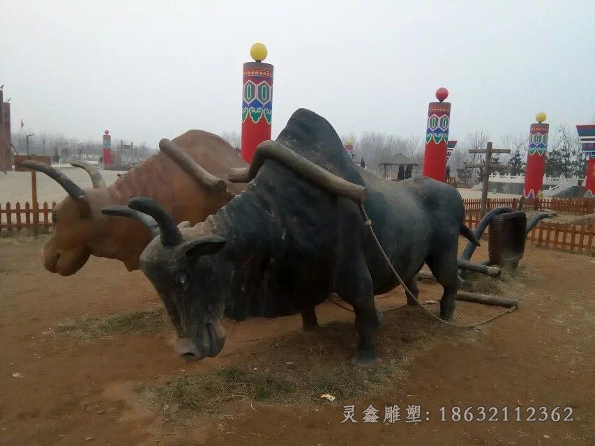 农耕耕地牛城市铜雕