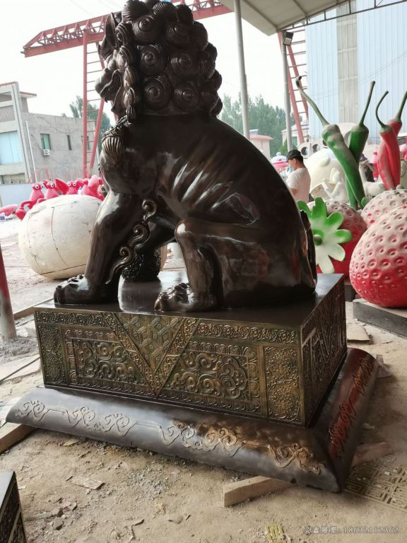 坐姿狮子户外景观铜雕