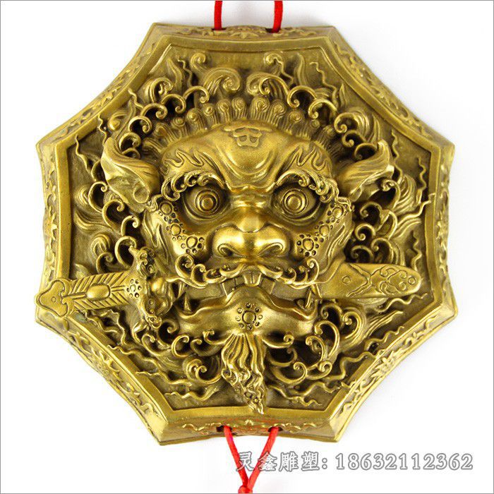 金色狮子头公园铜雕