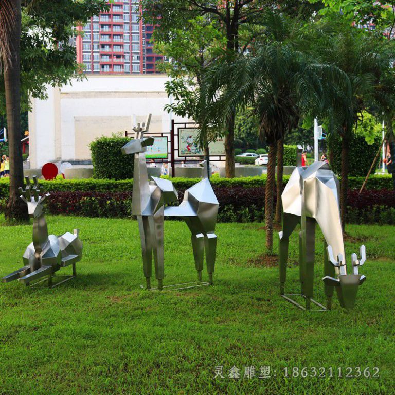 不锈钢几何小鹿城市雕塑