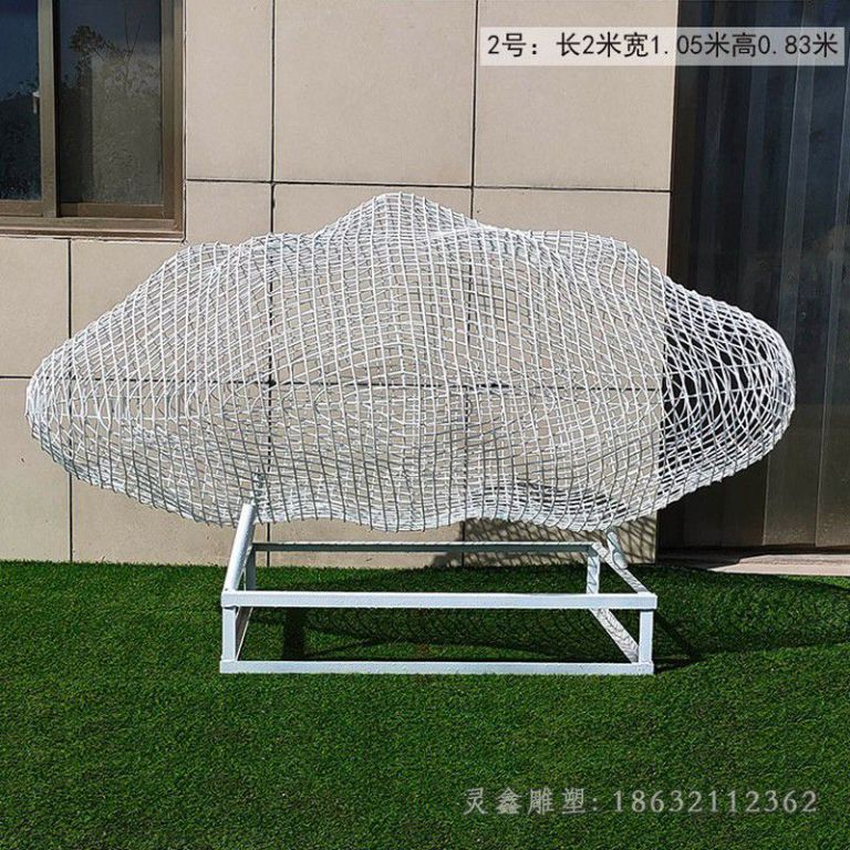 镂空云朵景观不锈钢雕塑