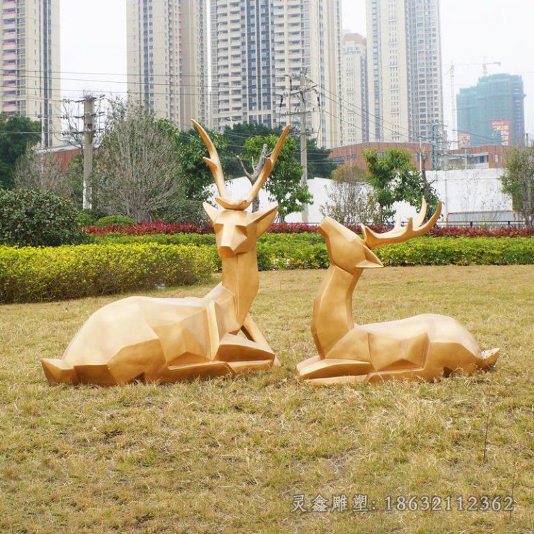 几何坐姿小鹿景观铜雕
