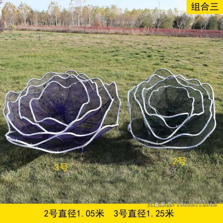 不锈钢镂空花朵雕塑